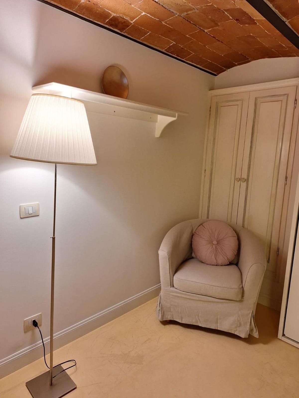 Cozy & Charming Florentine Hideaway By Oteego Флоренция Экстерьер фото