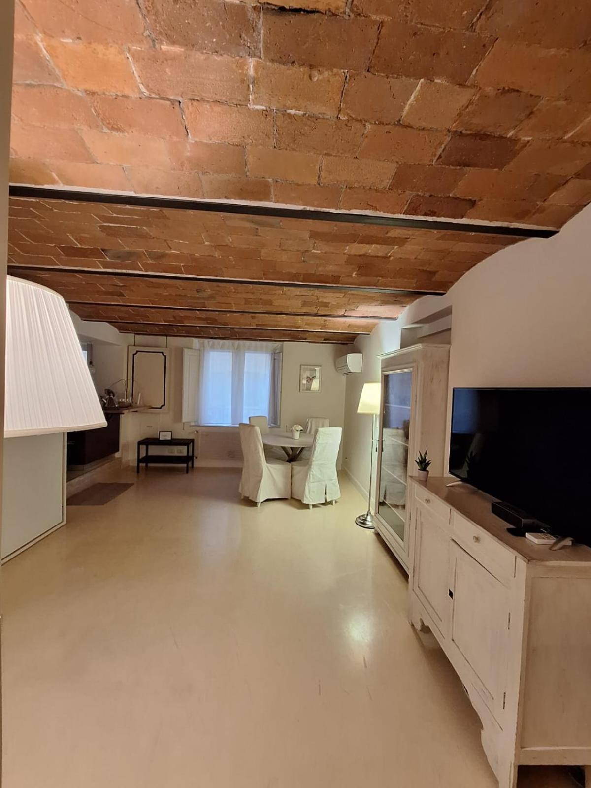 Cozy & Charming Florentine Hideaway By Oteego Флоренция Экстерьер фото